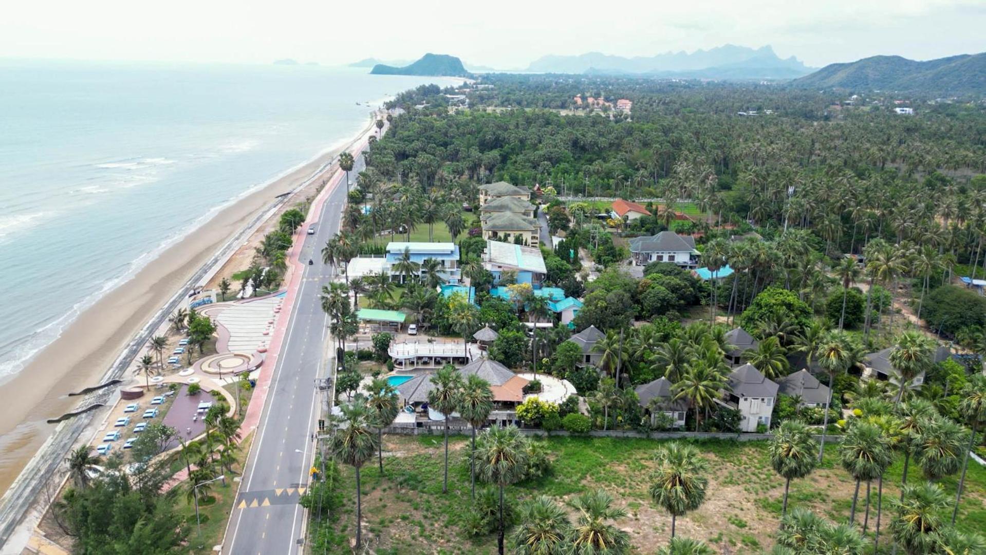 Tanaosri Resort Pranburi Bagian luar foto
